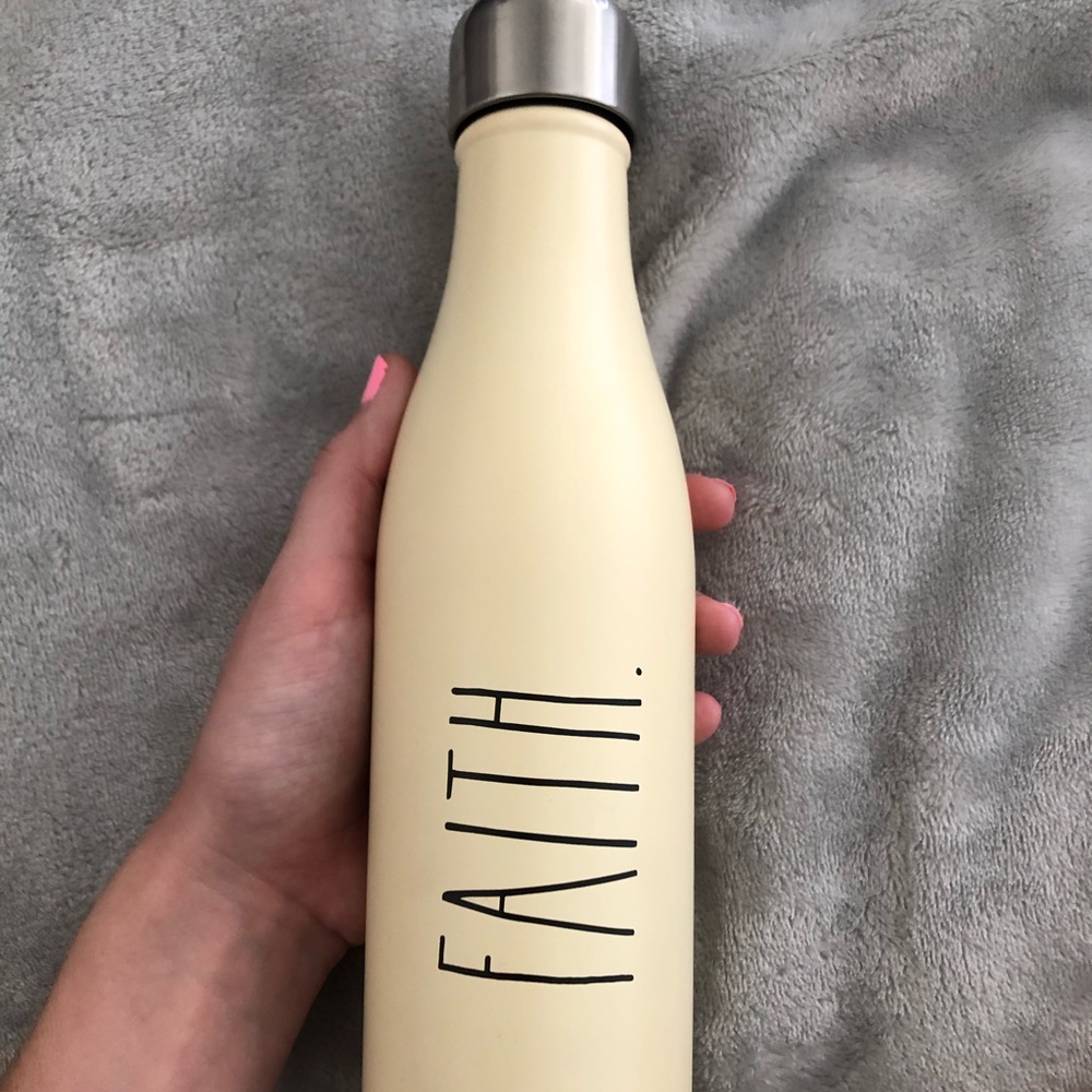 Water bottle